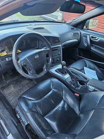 Volvo XC70 9 of 12
