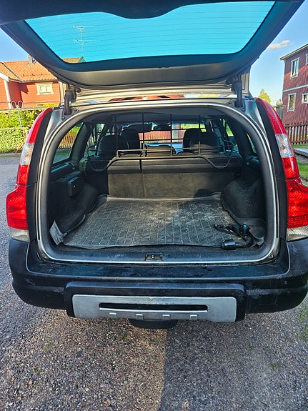 Volvo XC70 4 of 12