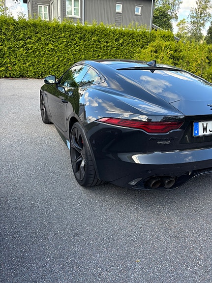 Jaguar F-TYPE 2 of 2