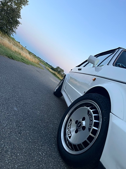 Volkswagen Golf I 2 of 10