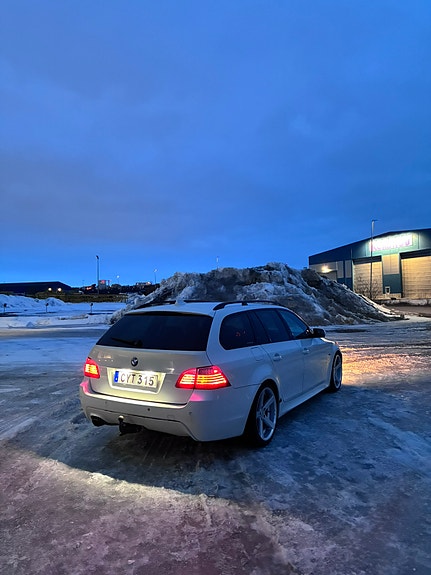 BMW 520d 4 of 5