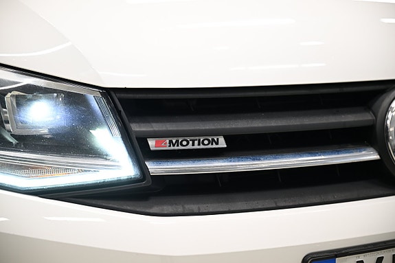 Volkswagen Caddy Maxi 16 of 30