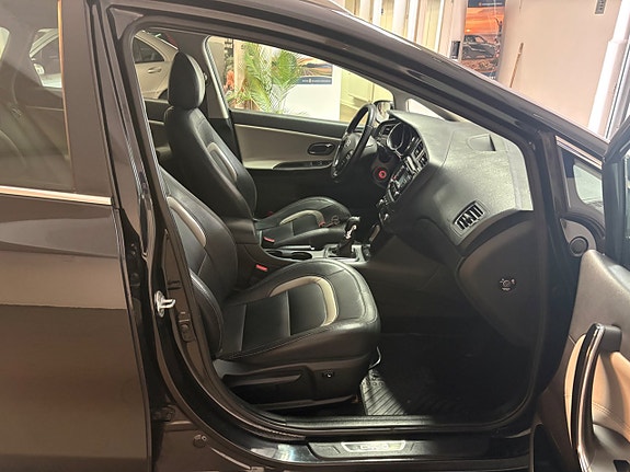 Kia Ceed 14 of 15