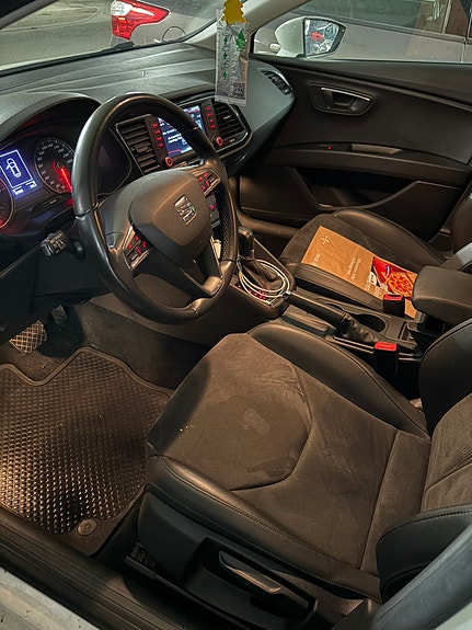Seat Leon 6 of 7