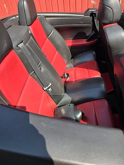 Peugeot 307 CC 3 of 5
