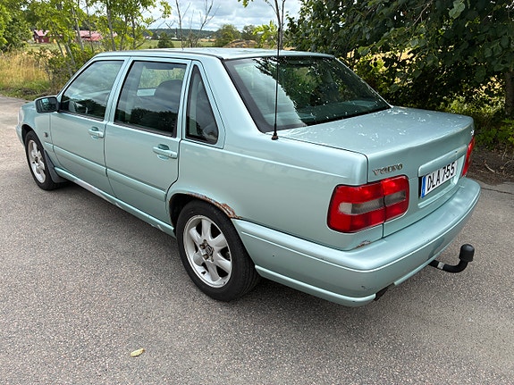 Volvo S70 3 of 6