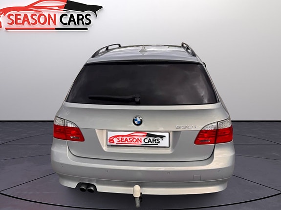 BMW 530i 3 of 16