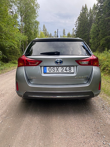 Toyota Auris 4 of 9