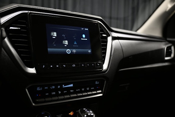 Isuzu D-max 30 of 30