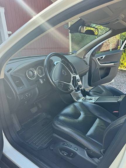 Volvo XC60 9 of 9