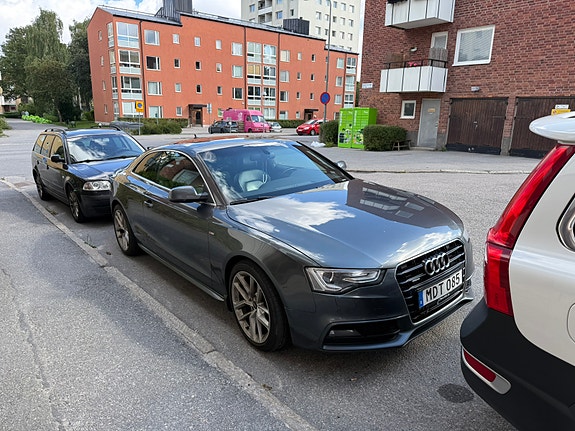 Audi A5 2 of 11