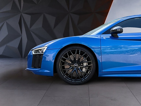 Audi R8 8 of 27