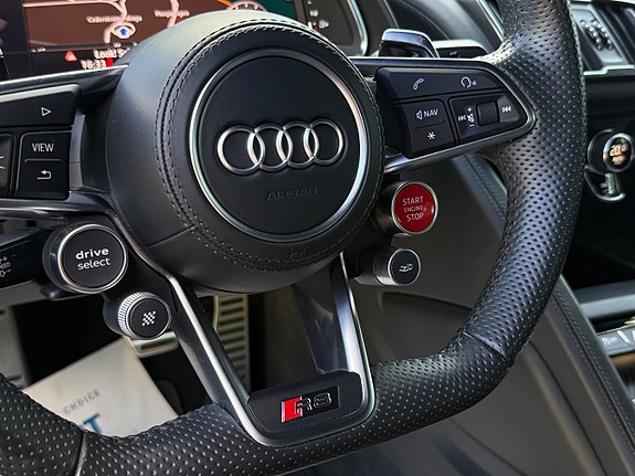Audi R8 20 of 27