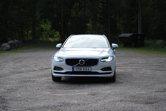 Volvo V90 2 of 30