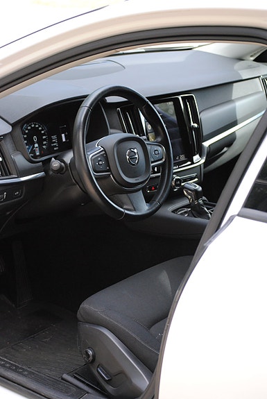 Volvo V90 16 of 30
