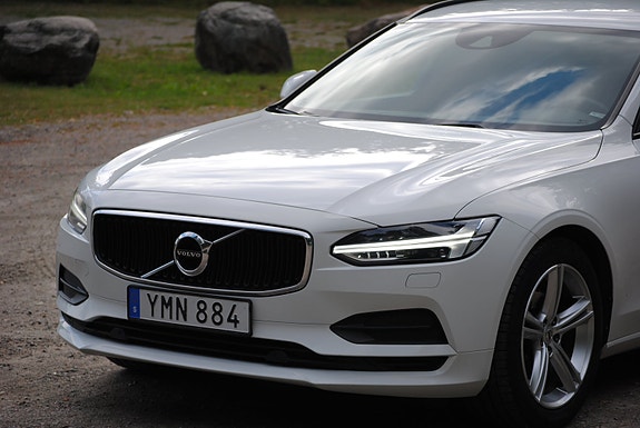 Volvo V90 8 of 30