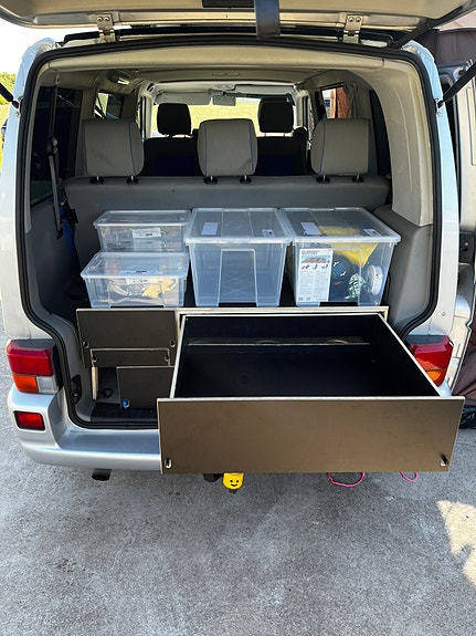 Volkswagen Multivan 8 of 12