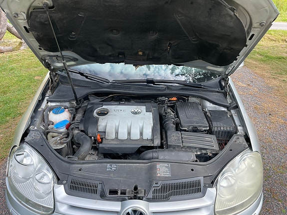 Volkswagen Golf V 7 of 9