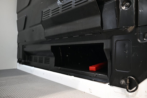 Ford Transit Custom 10 of 30