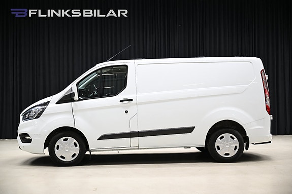 Ford Transit Custom 2 of 30