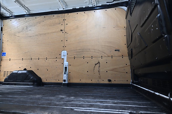 Ford Transit 8 of 22