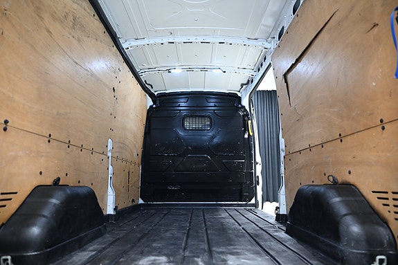 Ford Transit 7 of 22