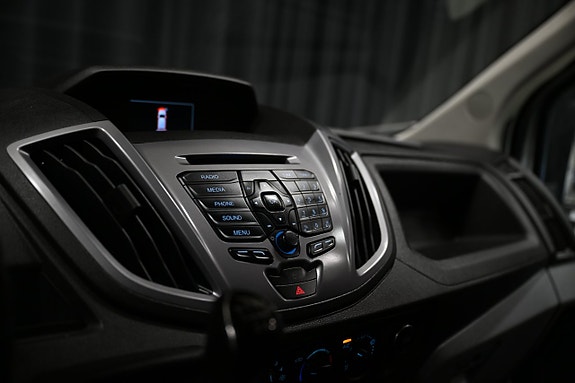 Ford Transit 18 of 22