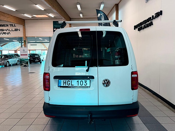 Volkswagen Caddy Maxi 6 of 17
