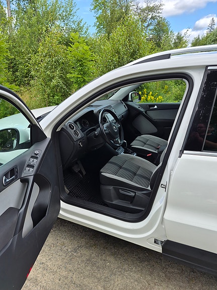 Volkswagen Tiguan 10 of 13