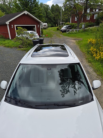 Volkswagen Tiguan 3 of 13