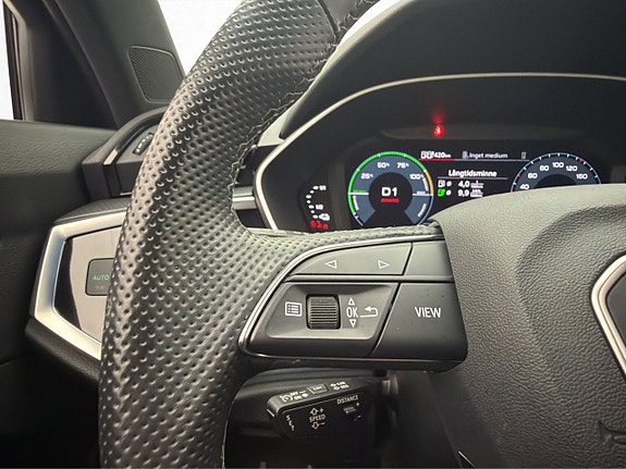 Audi Q3 14 of 30