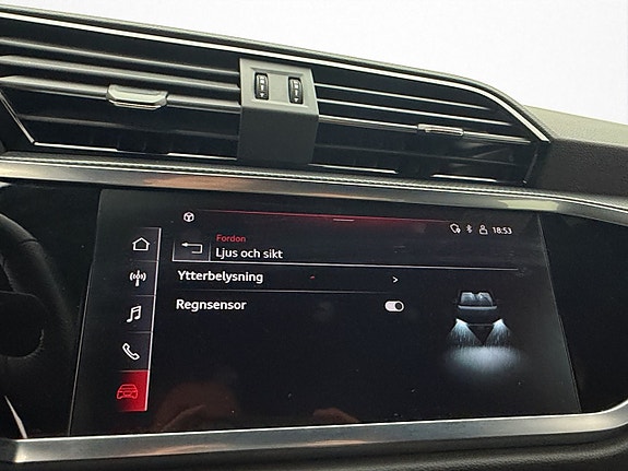 Audi Q3 26 of 30