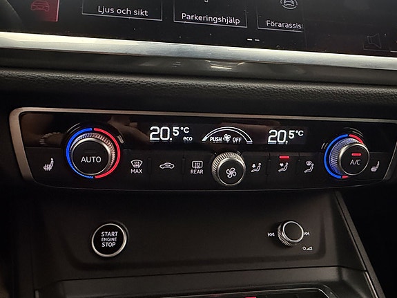Audi Q3 20 of 30