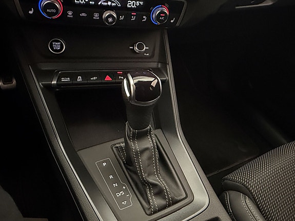 Audi Q3 19 of 30