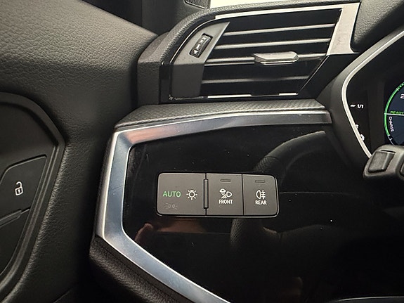 Audi Q3 18 of 30