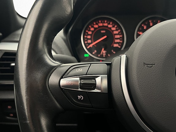 BMW 118i 27 of 30