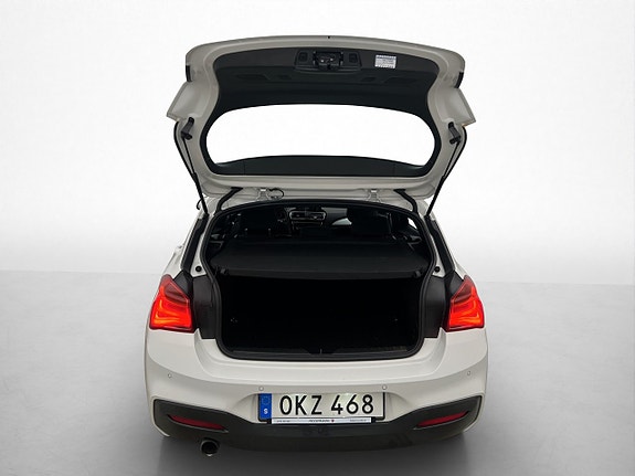 BMW 118i 16 of 30