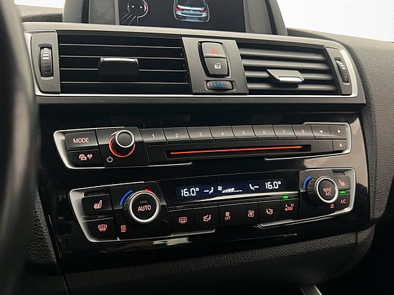 BMW 118i 25 of 30