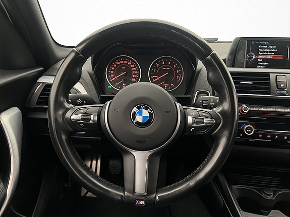 BMW 118i 19 of 30