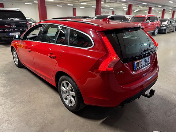 Volvo V60 7 of 18