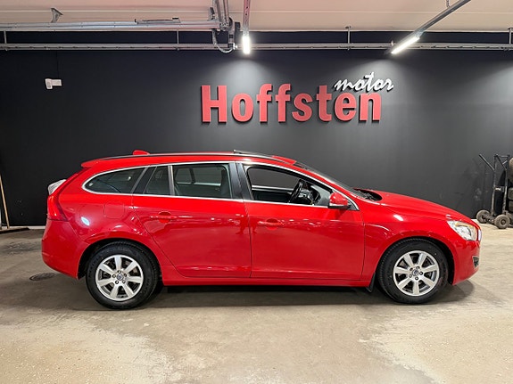 Volvo V60 2 of 18
