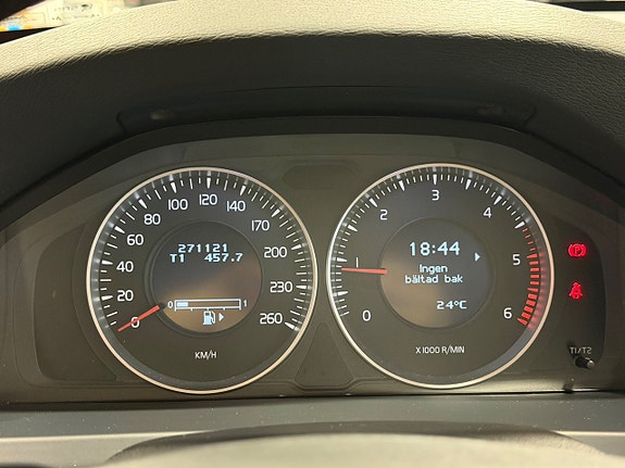 Volvo V60 16 of 18