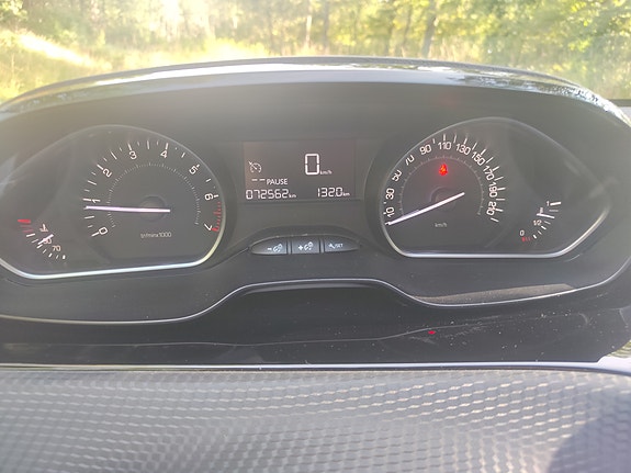 Peugeot 208 5 of 5