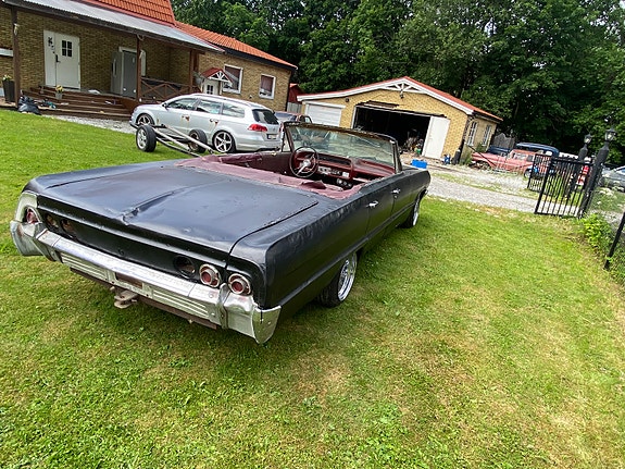 Chevrolet Impala 4 of 6