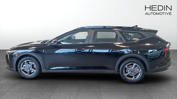 Kia K4 6 of 12