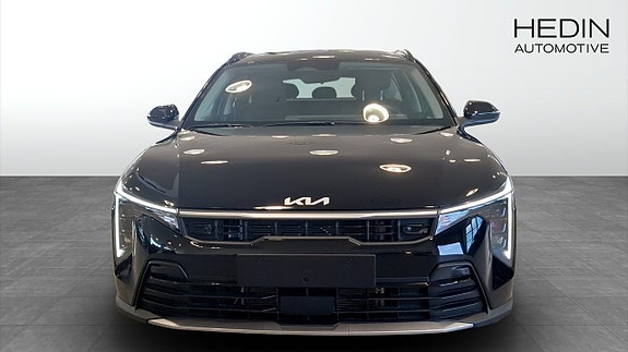 Kia K4 8 of 12