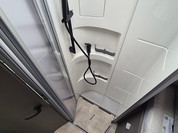 Hymer GT-S 685 Autarkie-Paket / 2 x AC / Dragkrok / Vinterpaket 12 of 14