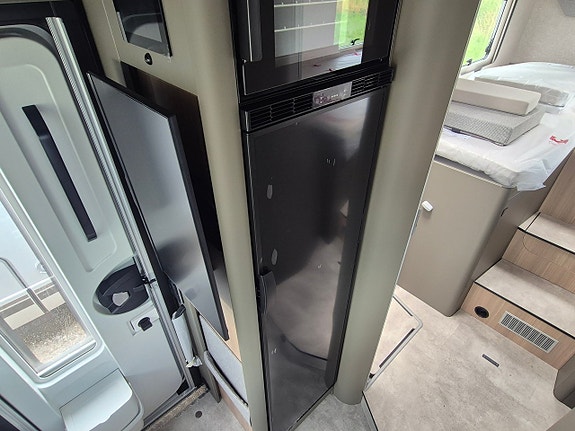 Hymer GT-S 685 Autarkie-Paket / 2 x AC / Dragkrok / Vinterpaket 9 of 14