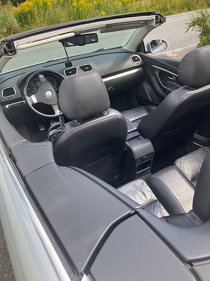 Volkswagen Eos 11 of 19