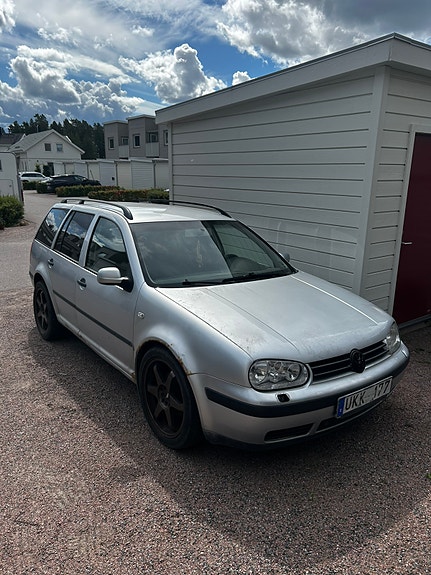 Volkswagen Golf IV 3 of 5